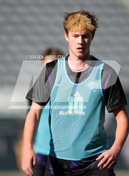 Thumbnail 2 in Holy Family vs. Jefferson Academy (CHSAA 3A Final) photogallery.