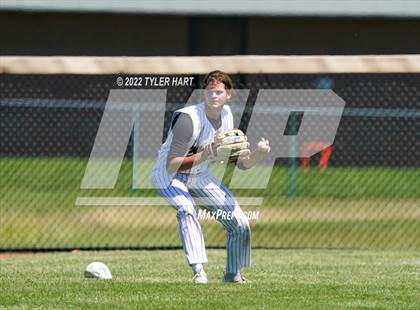 Thumbnail 2 in Danville vs. Brebeuf Jesuit Preparatory (IHSAA 3A Sectional Semi-Final) photogallery.