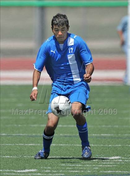 Thumbnail 3 in Poteet vs. Lindale (Class 4A, Region II finals) photogallery.