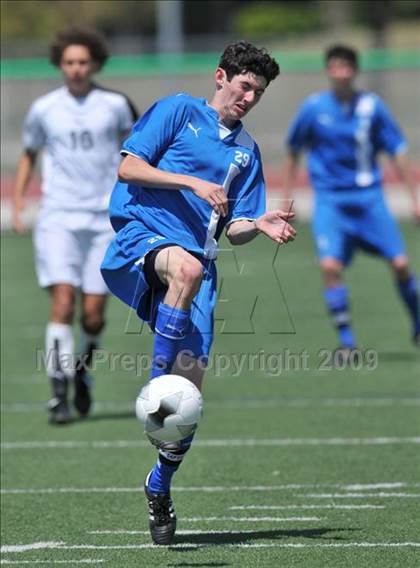 Thumbnail 2 in Poteet vs. Lindale (Class 4A, Region II finals) photogallery.