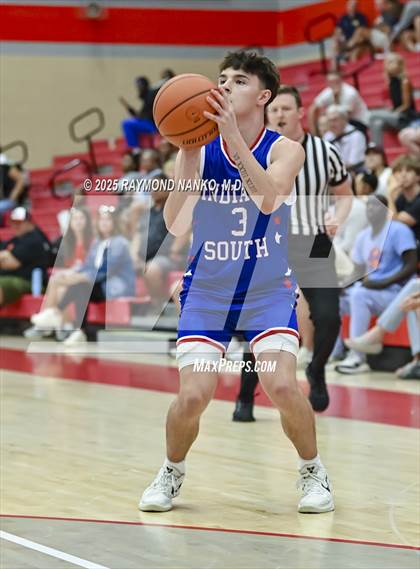 Thumbnail 1 in Indiana Futures All Star Game photogallery.