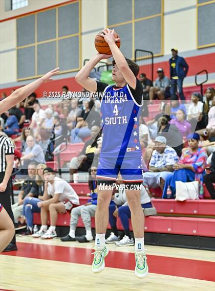 Thumbnail 3 in Indiana Futures All Star Game photogallery.