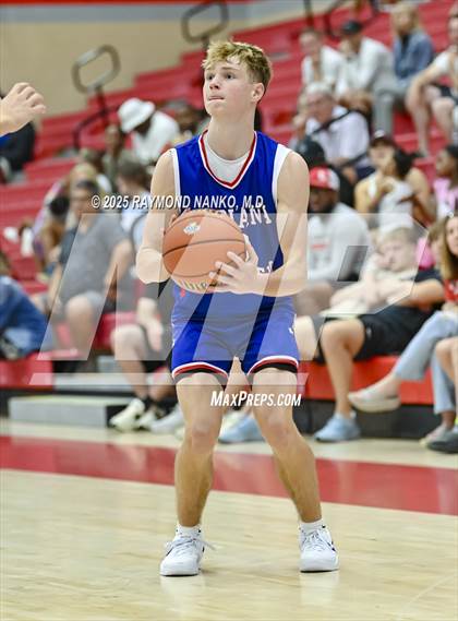 Thumbnail 1 in Indiana Futures All Star Game photogallery.