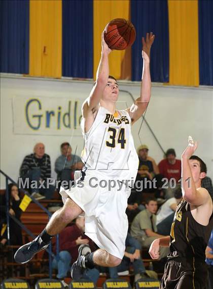 Thumbnail 3 in St. Francis vs. Gridley (G.I.B.T.) photogallery.
