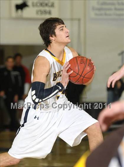 Thumbnail 1 in St. Francis vs. Gridley (G.I.B.T.) photogallery.