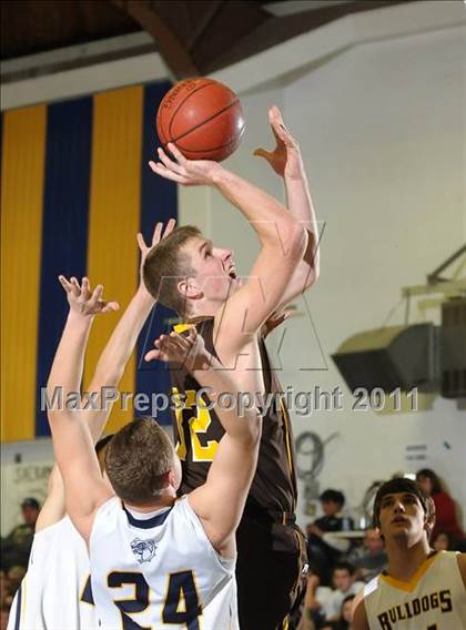 Thumbnail 1 in St. Francis vs. Gridley (G.I.B.T.) photogallery.