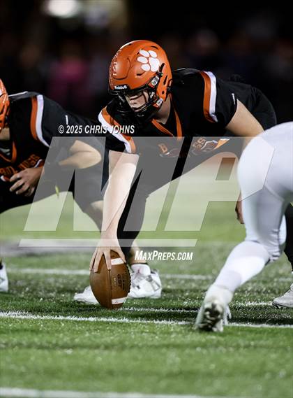 Thumbnail 2 in Rochester vs Waterloo (IHSA 5A Second Round) photogallery.