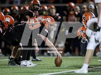 Thumbnail 2 in Rochester vs Waterloo (IHSA 5A Second Round) photogallery.