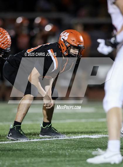 Thumbnail 3 in Rochester vs Waterloo (IHSA 5A Second Round) photogallery.