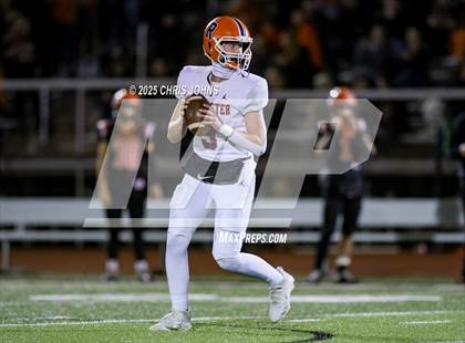 Thumbnail 3 in Rochester vs Waterloo (IHSA 5A Second Round) photogallery.