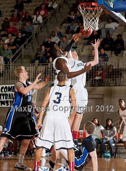 Thumbnail 3 in Plano West vs. Richland (Whataburger Tournament) photogallery.
