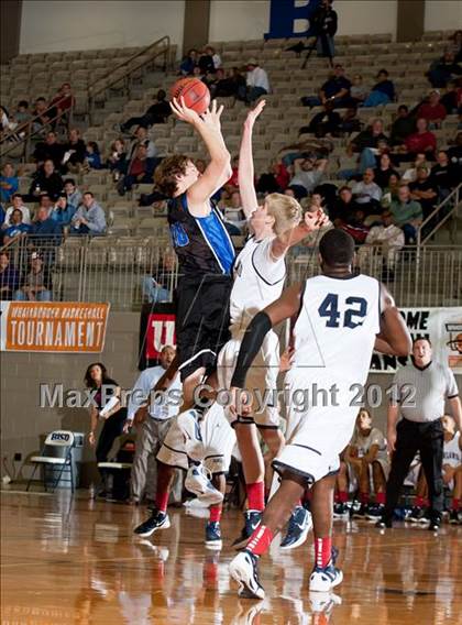 Thumbnail 3 in Plano West vs. Richland (Whataburger Tournament) photogallery.