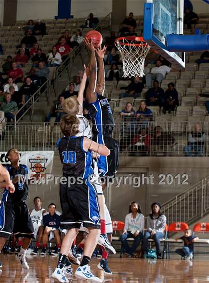 Thumbnail 2 in Plano West vs. Richland (Whataburger Tournament) photogallery.