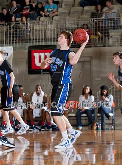 Thumbnail 3 in Plano West vs. Richland (Whataburger Tournament) photogallery.