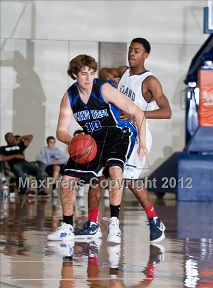 Thumbnail 2 in Plano West vs. Richland (Whataburger Tournament) photogallery.