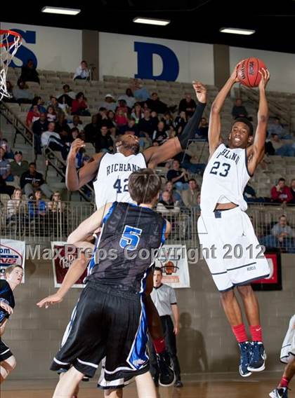 Thumbnail 3 in Plano West vs. Richland (Whataburger Tournament) photogallery.