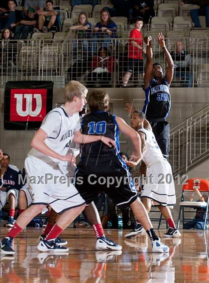 Thumbnail 1 in Plano West vs. Richland (Whataburger Tournament) photogallery.