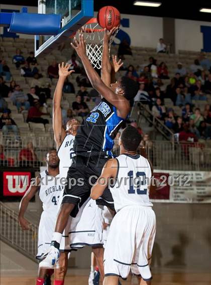 Thumbnail 1 in Plano West vs. Richland (Whataburger Tournament) photogallery.