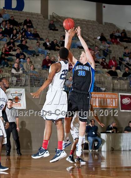 Thumbnail 2 in Plano West vs. Richland (Whataburger Tournament) photogallery.