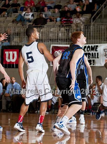 Thumbnail 1 in Plano West vs. Richland (Whataburger Tournament) photogallery.
