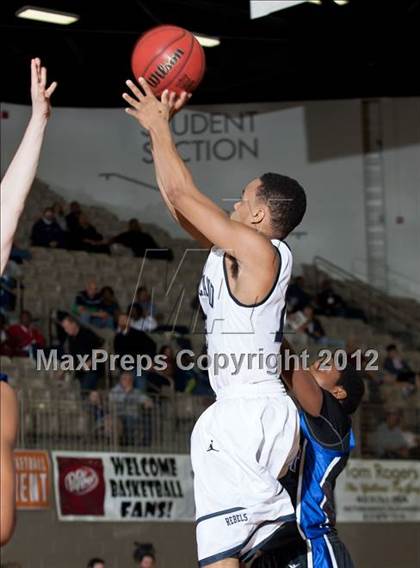 Thumbnail 3 in Plano West vs. Richland (Whataburger Tournament) photogallery.