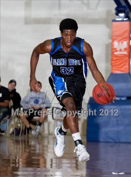 Thumbnail 1 in Plano West vs. Richland (Whataburger Tournament) photogallery.