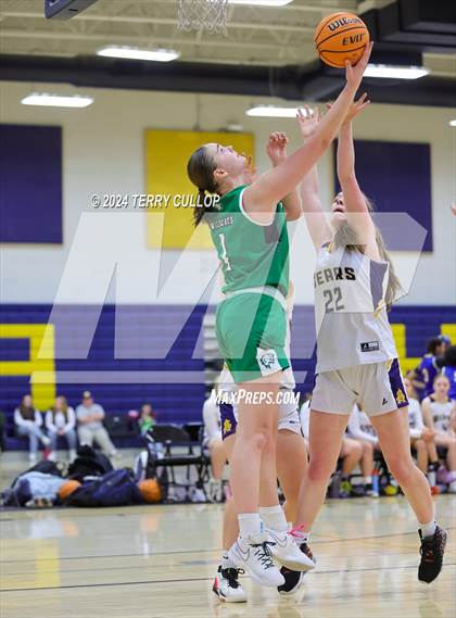 Thumbnail 3 in Summit Academy vs. South Summit (South Mountain Holiday Classic) photogallery.