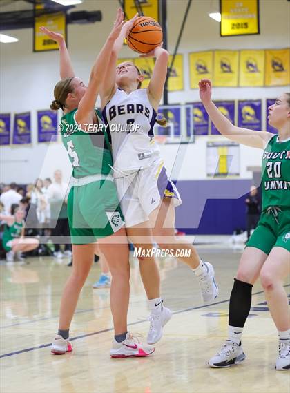 Thumbnail 1 in Summit Academy vs. South Summit (South Mountain Holiday Classic) photogallery.