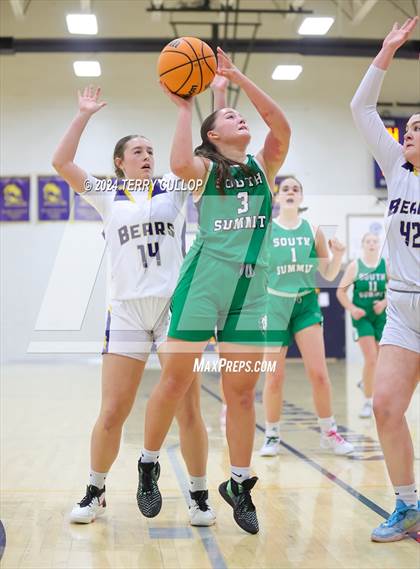 Thumbnail 3 in Summit Academy vs. South Summit (South Mountain Holiday Classic) photogallery.