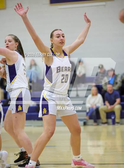 Thumbnail 1 in Summit Academy vs. South Summit (South Mountain Holiday Classic) photogallery.