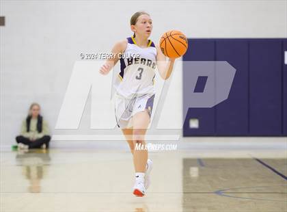 Thumbnail 1 in Summit Academy vs. South Summit (South Mountain Holiday Classic) photogallery.