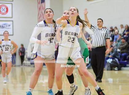 Thumbnail 2 in Summit Academy vs. South Summit (South Mountain Holiday Classic) photogallery.