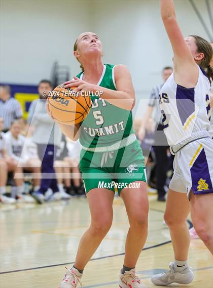 Thumbnail 2 in Summit Academy vs. South Summit (South Mountain Holiday Classic) photogallery.