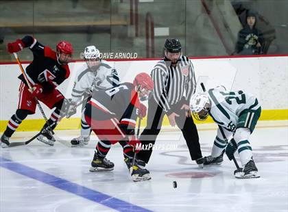 Thumbnail 3 in Frederick Gunn vs. New Hampton School (Exeter Invitational) photogallery.
