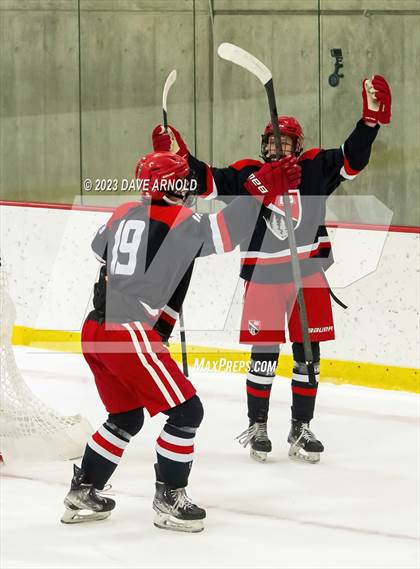 Thumbnail 2 in Frederick Gunn vs. New Hampton School (Exeter Invitational) photogallery.