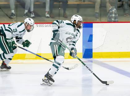 Thumbnail 1 in Frederick Gunn vs. New Hampton School (Exeter Invitational) photogallery.