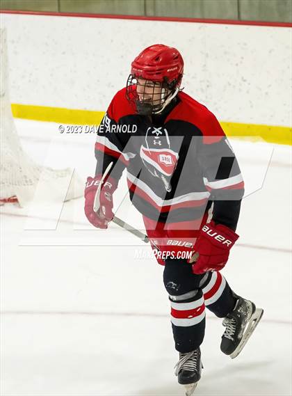 Thumbnail 3 in Frederick Gunn vs. New Hampton School (Exeter Invitational) photogallery.