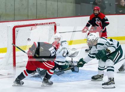 Thumbnail 2 in Frederick Gunn vs. New Hampton School (Exeter Invitational) photogallery.