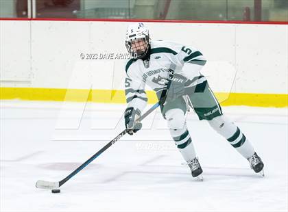 Thumbnail 1 in Frederick Gunn vs. New Hampton School (Exeter Invitational) photogallery.