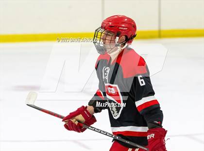 Thumbnail 3 in Frederick Gunn vs. New Hampton School (Exeter Invitational) photogallery.
