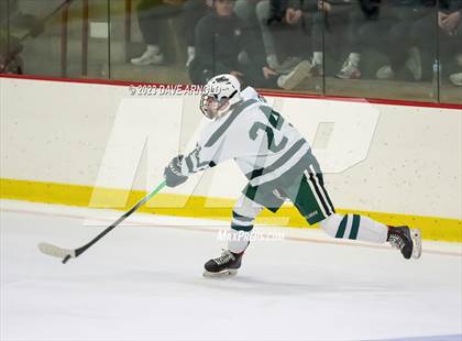 Thumbnail 1 in Frederick Gunn vs. New Hampton School (Exeter Invitational) photogallery.