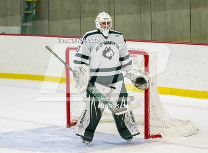 Thumbnail 2 in Frederick Gunn vs. New Hampton School (Exeter Invitational) photogallery.