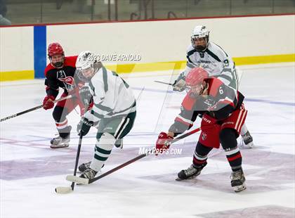 Thumbnail 3 in Frederick Gunn vs. New Hampton School (Exeter Invitational) photogallery.