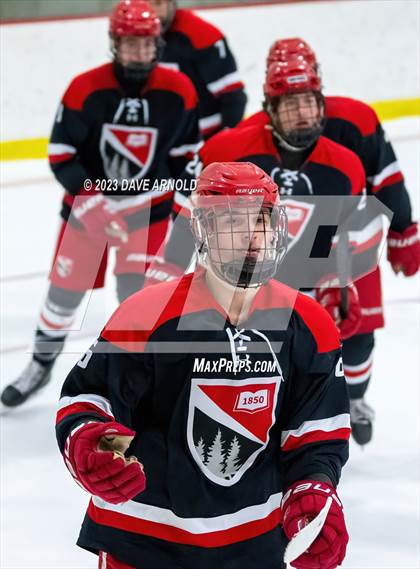 Thumbnail 3 in Frederick Gunn vs. New Hampton School (Exeter Invitational) photogallery.