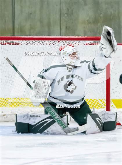 Thumbnail 1 in Frederick Gunn vs. New Hampton School (Exeter Invitational) photogallery.