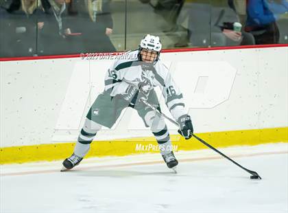 Thumbnail 3 in Frederick Gunn vs. New Hampton School (Exeter Invitational) photogallery.