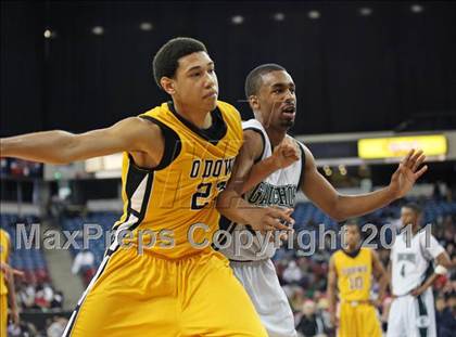 Thumbnail 3 in Bishop O'Dowd vs. El Cerrito (CIF NorCal D3 Regional Final) photogallery.