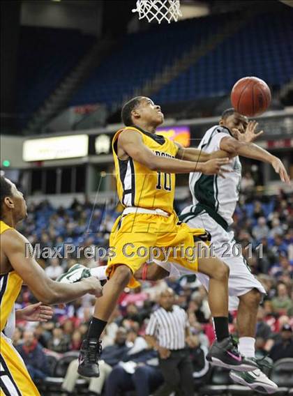 Thumbnail 1 in Bishop O'Dowd vs. El Cerrito (CIF NorCal D3 Regional Final) photogallery.