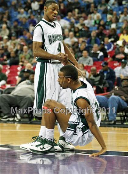 Thumbnail 1 in Bishop O'Dowd vs. El Cerrito (CIF NorCal D3 Regional Final) photogallery.