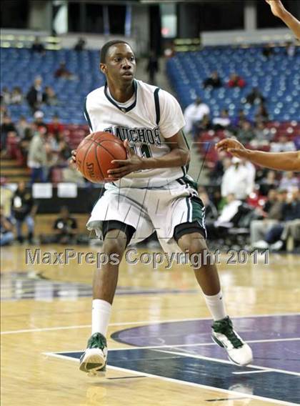 Thumbnail 2 in Bishop O'Dowd vs. El Cerrito (CIF NorCal D3 Regional Final) photogallery.